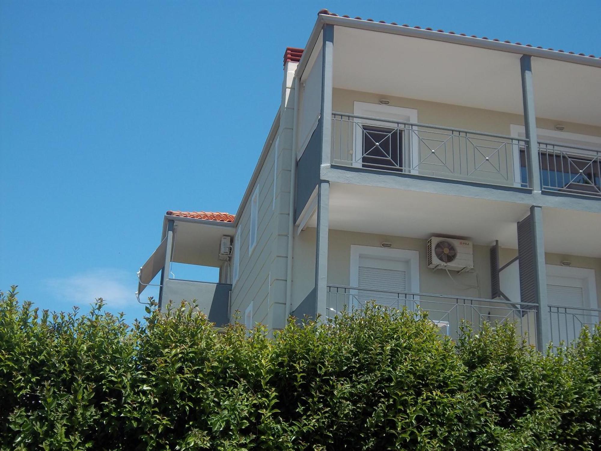 Milos Apartments Afytos Exteriér fotografie