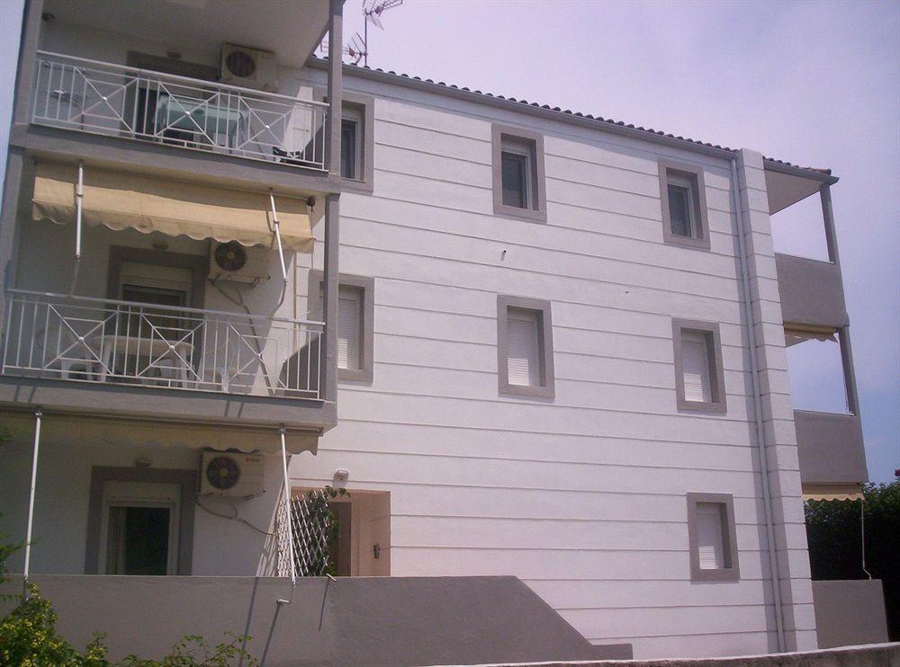 Milos Apartments Afytos Exteriér fotografie