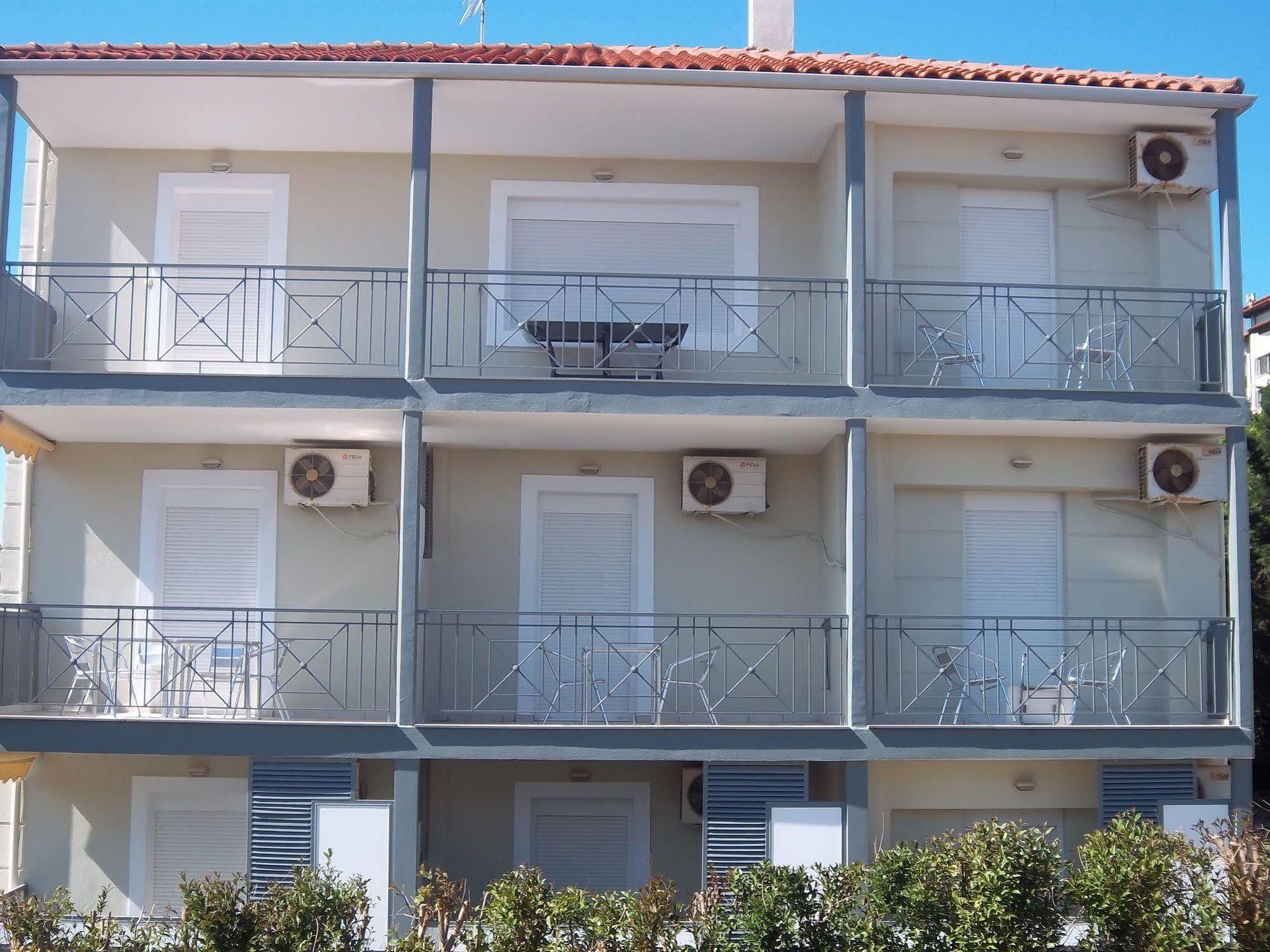 Milos Apartments Afytos Exteriér fotografie